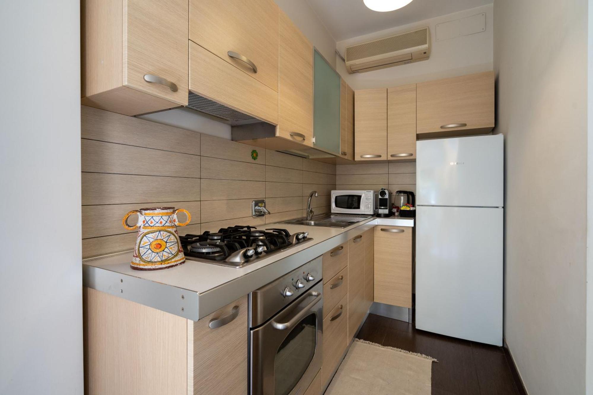 Apartamento -15Min Dal Colosseo- Aria Condizionata & Netflix Gratis Roma Exterior foto